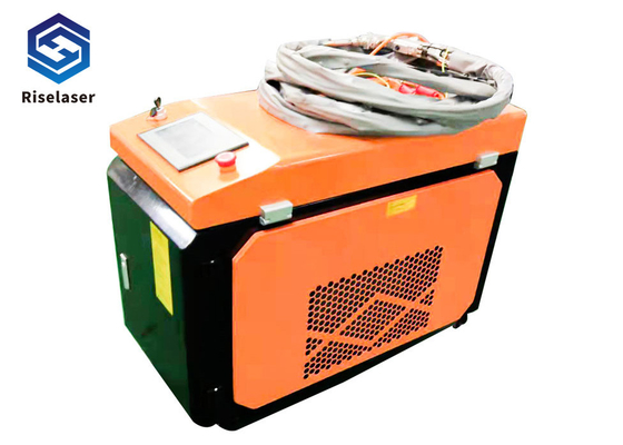 آلة لحام ليزر متعددة المواقع 1500w 2000w 3000w محمولة يدوياً مدمجة في جهاز تبريد المياه
